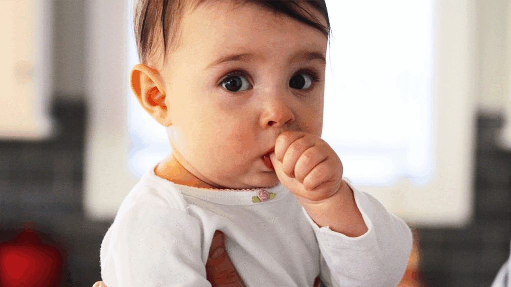 تاثیر عادات دهانی کودکان بر فاصله دندان ها