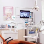 درد ایمپلنت دندان چقدر است؟ تجربه واقعی بیماران زعفرانیه